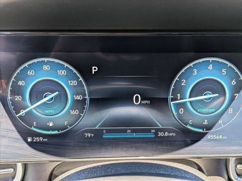 Used 2023 Hyundai Elantra SEL w/ Convenience Package FWD image 10