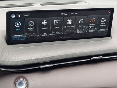 Used 2022 Genesis GV70 2.5T w/ Advanced Package image 29