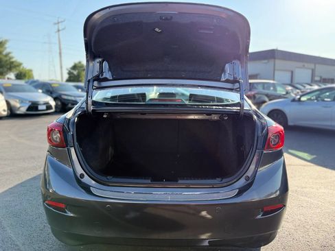 Used 2015 MAZDA MAZDA3 s Grand Touring w/ Technology Package FWD image 37