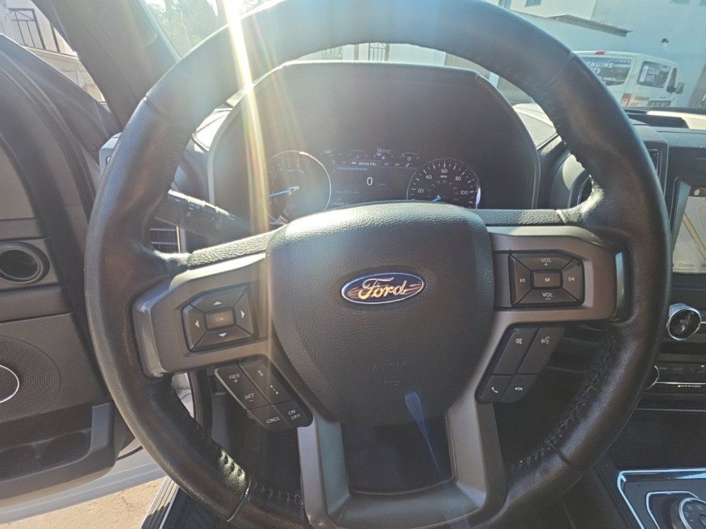 Used 2019 Ford Expedition XLT w/ Equipment Group 202A RWD image 17