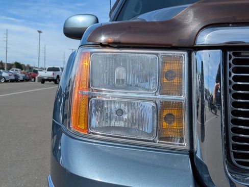 Used 2010 GMC Sierra 1500 SLT image 42