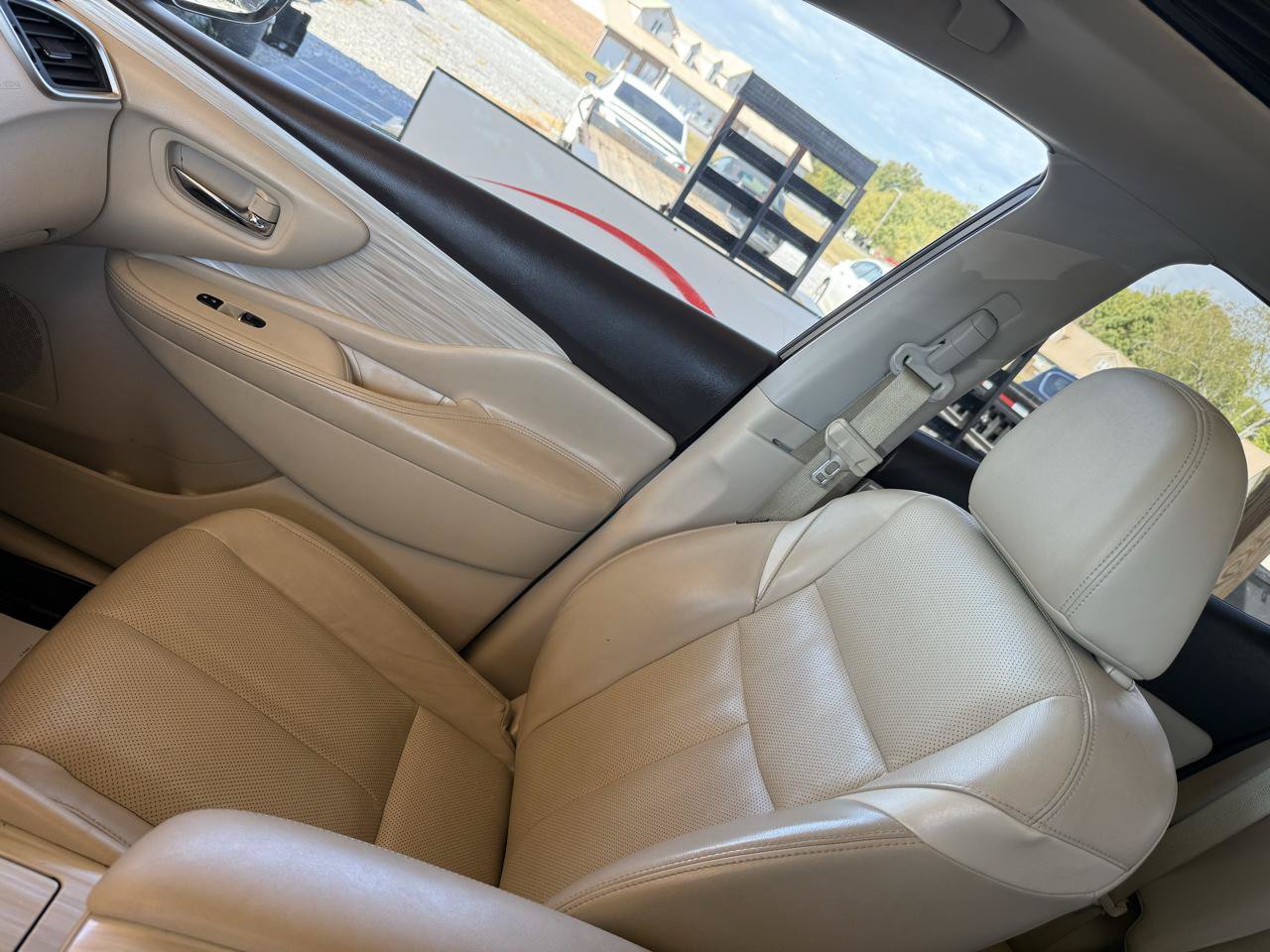Used 2015 Nissan Murano Platinum w/ Platinum Technology Package AWD/4WD image 40