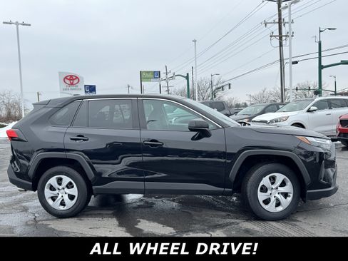 Used 2024 Toyota RAV4 LE image 2