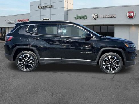 Used 2022 Jeep Compass Limited w/ Mopar Graphics Package AWD/4WD image 8