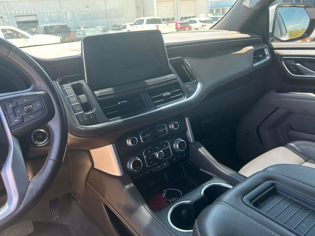 Used 2022 GMC Yukon SLT w/ SLT Luxury Package AWD/4WD image 13