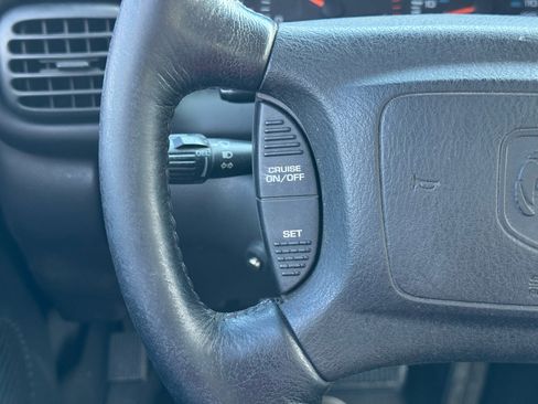 Used 2001 Dodge Ram 2500 Truck 2WD Quad Cab image 22