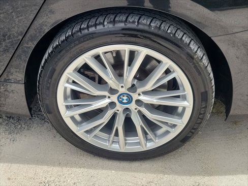 Used 2024 BMW 330e RWD image 7