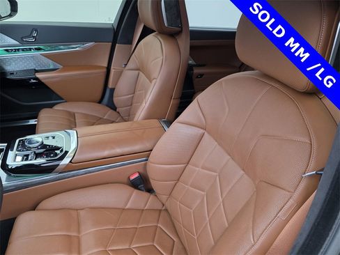 Used 2024 BMW 760i xDrive w/ Executive Package image 11