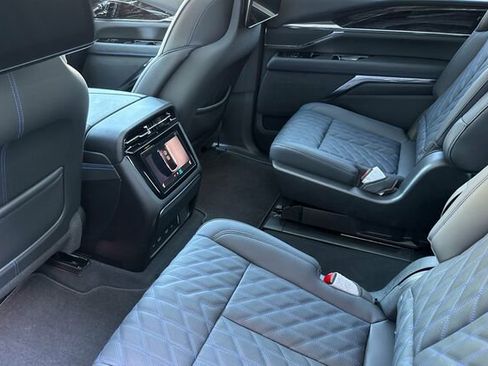 New 2025 Cadillac Escalade IQ Sport 1 w/ LPO, ONYX Package image 12