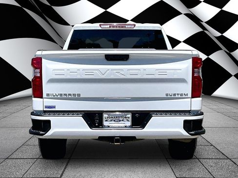 Used 2026 Chevrolet Silverado 1500 Custom AWD/4WD image 4