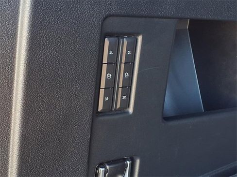 Used 2019 Lincoln Navigator Reserve image 14