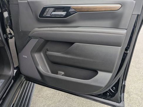 New 2026 Chevrolet Tahoe High Country AWD/4WD image 40