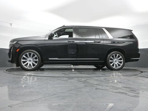 Used 2024 Cadillac Escalade ESV Premium Luxury Platinum AWD/4WD image 47