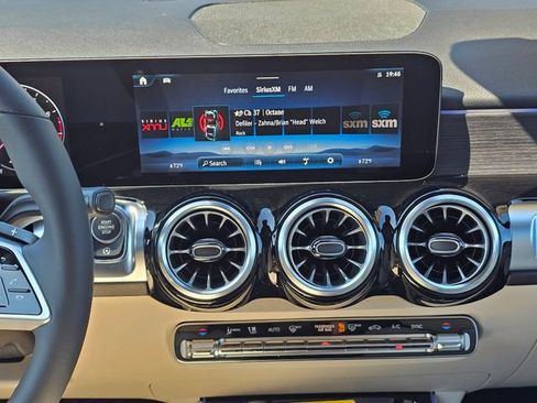 New 2026 Mercedes-Benz GLB 250 4MATIC image 29