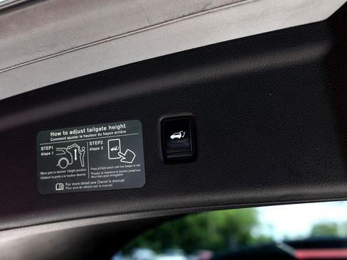 Used 2019 INFINITI QX50 Pure image 14