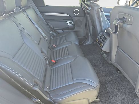 New 2026 Land Rover Discovery Limited Edition image 11