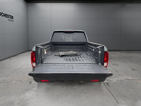 Used 2017 Honda Ridgeline RTL-E image 19