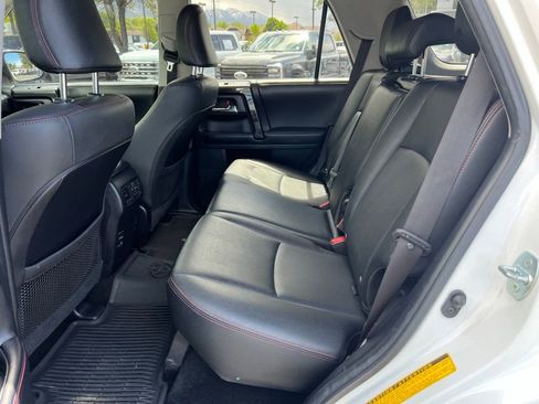 Used 2019 Toyota 4Runner TRD Off-Road Premium AWD/4WD image 27