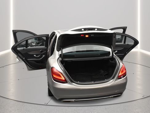 Used 2019 Mercedes-Benz C 300 4MATIC Sedan image 31