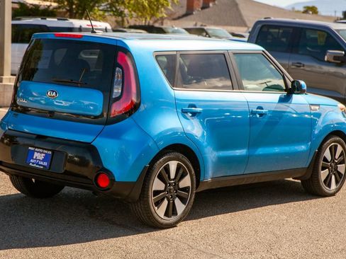 Used 2016 Kia Soul + w/ Designer's Package FWD image 5