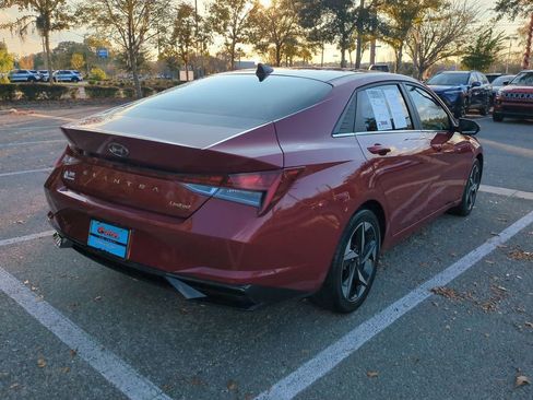 Used 2023 Hyundai Elantra Limited image 6