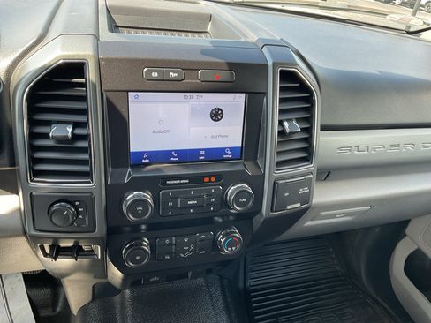 Used 2022 Ford F250 XLT AWD/4WD image 11