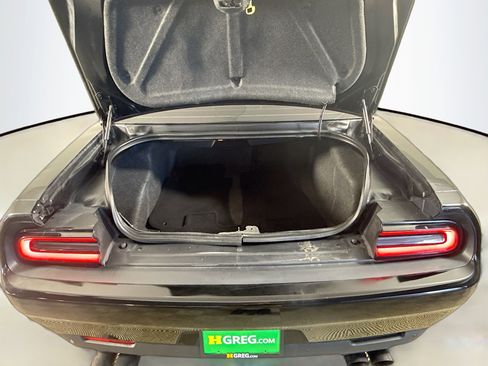 Used 2022 Dodge Challenger GT image 33