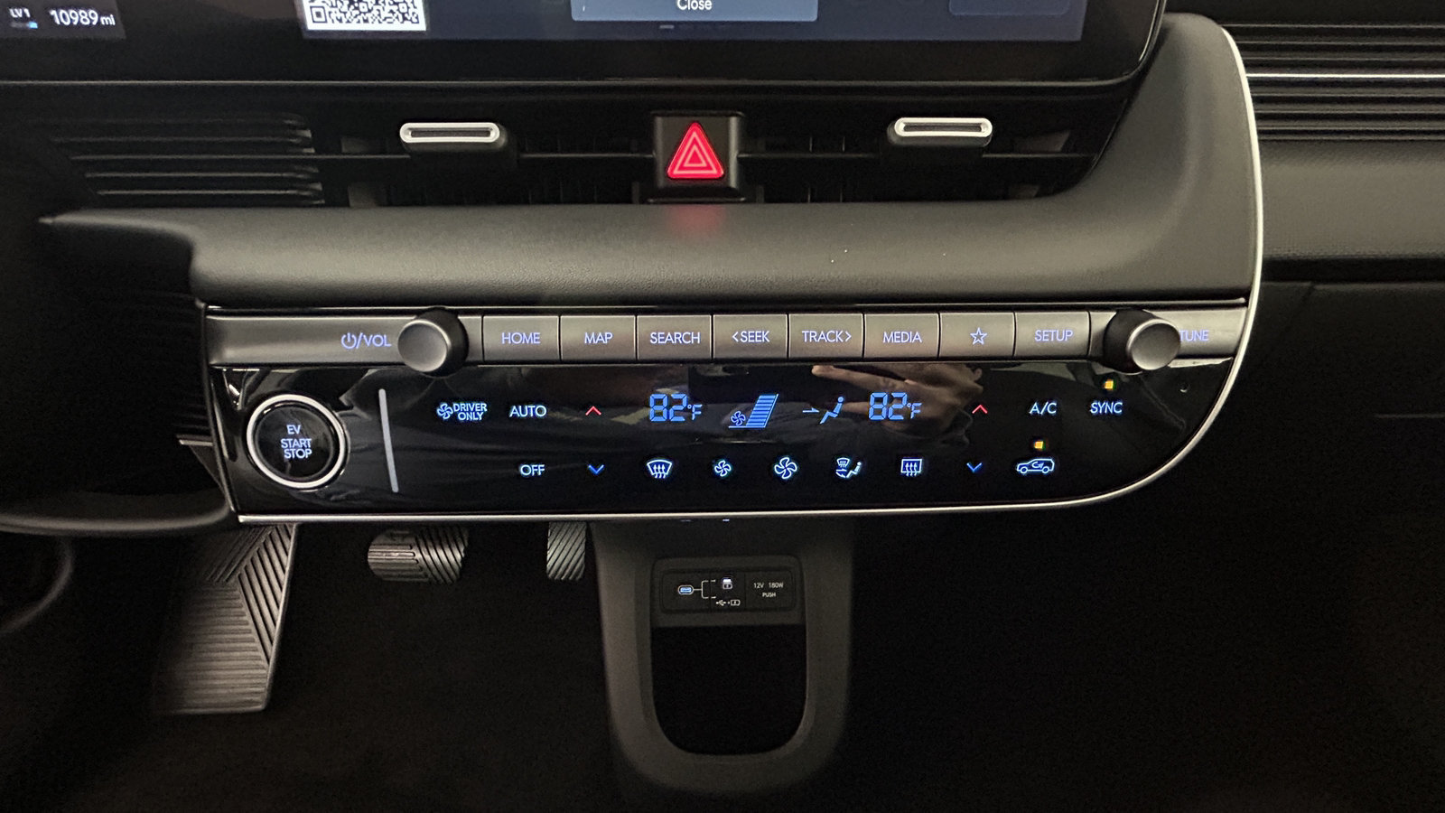 Used 2025 Hyundai Ioniq 5 Limited AWD/4WD image 28