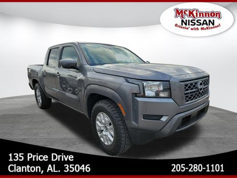 Used 2022 Nissan Frontier SV image 1