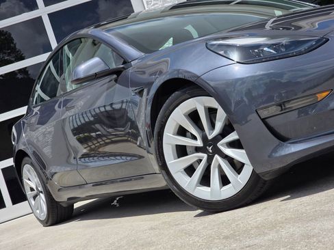 Used 2023 Tesla Model 3 Standard Range image 8
