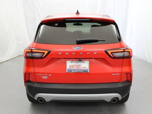 Used 2024 Ford Escape Active AWD/4WD image 8