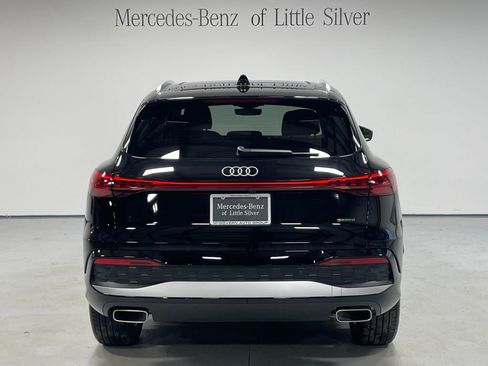 Used 2025 Audi Q5 Premium image 4