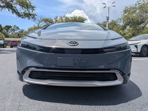 Used 2023 Toyota Prius Prime FWD image 9