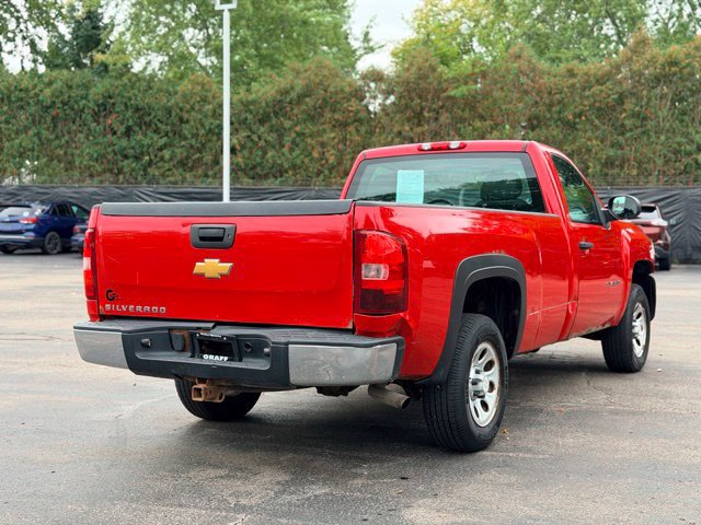 Used 2010 Chevrolet Silverado 1500 W/T RWD image 4