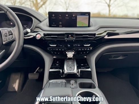 Used 2024 Acura MDX SH-AWD w/ Advance Package image 24