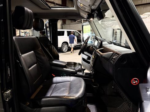 Used 2016 Mercedes-Benz G 550 image 27
