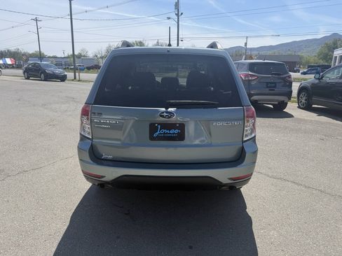 Used 2010 Subaru Forester 2.5X Premium AWD/4WD image 7