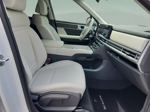 New 2026 Hyundai Santa Fe SE FWD image 18