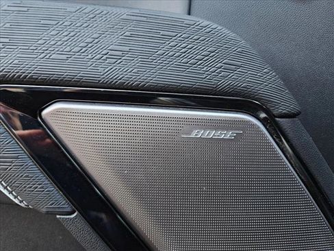 Used 2025 GMC Sierra 2500 AT4X image 7