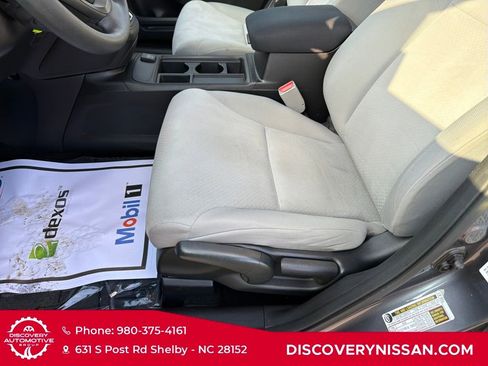 Used 2015 Honda CR-V LX image 13