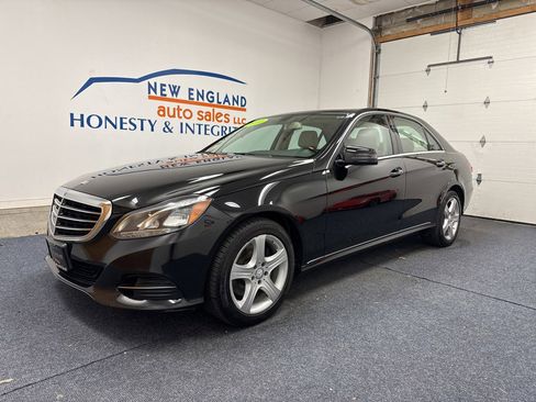 Used 2014 Mercedes-Benz E 350 4MATIC Sedan image 1