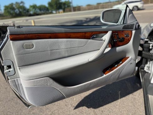Used 2002 Mercedes-Benz CL 500 image 8