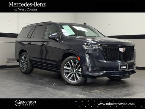 Used 2022 Cadillac Escalade Sport Platinum w/ Heavy-Duty Trailer Package AWD/4WD image 1