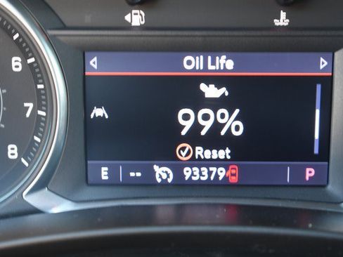 Used 2019 Chevrolet Equinox Premier AWD/4WD image 32