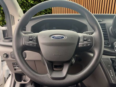 Used 2024 Ford Transit 250 148 Medium Roof RWD image 22