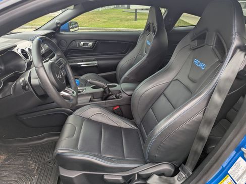 Used 2019 Ford Mustang GT Premium w/ Performance Package - Level 2 RWD image 15
