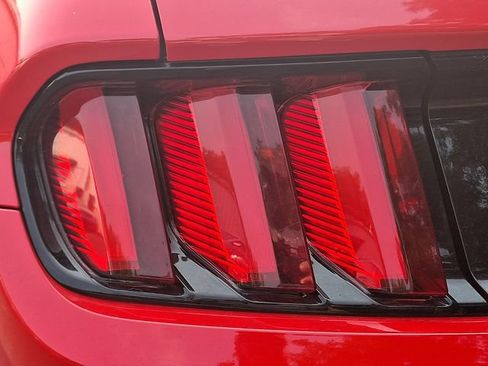 Used 2017 Ford Mustang Premium RWD image 10