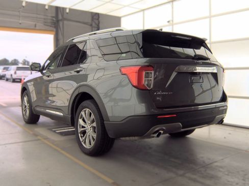 Used 2023 Ford Explorer Limited AWD/4WD image 6