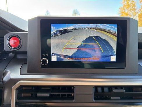 Used 2024 Toyota Tacoma TRD Sport image 18