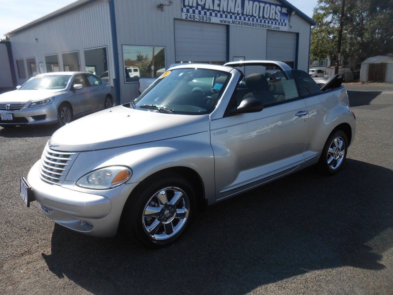 Used 2005 Chrysler PT Cruiser Touring FWD image 5